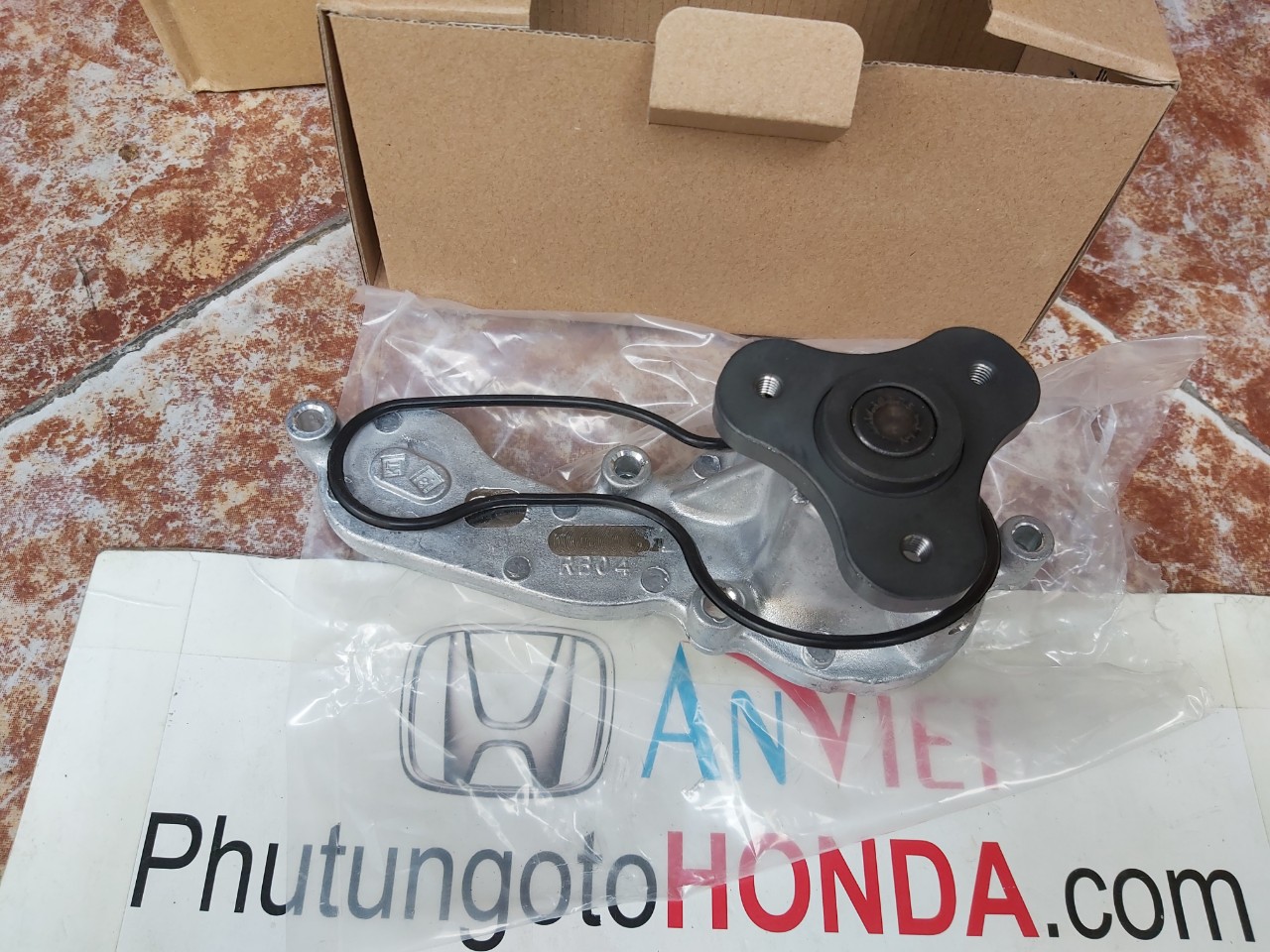 Bơm nước xe Honda BRIO